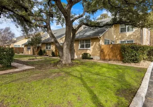 The Arbors at Tallwood