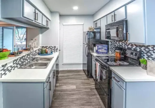 Treehouse Apartments