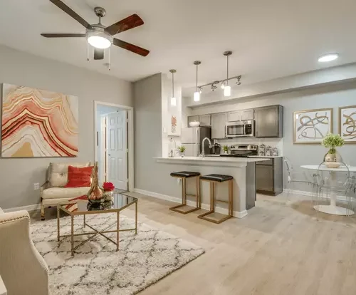 The Loren Apartments