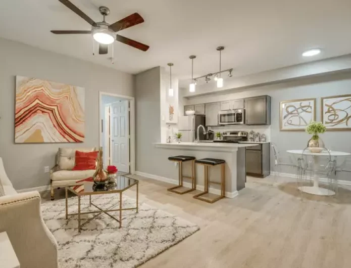 The Loren Apartments