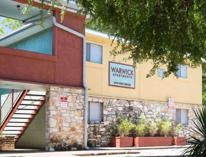 Warwick Apartments in North Campus