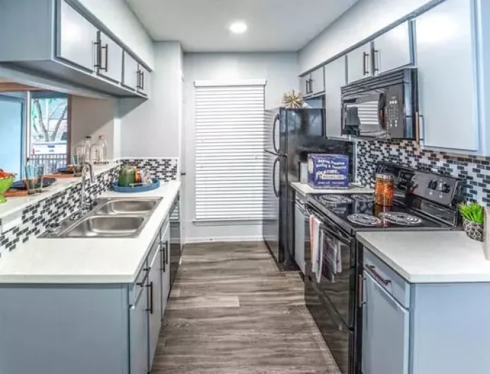 Treehouse Apartments