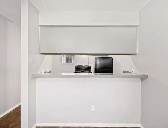 Awesome Open Studio Apartments Close To Downtown