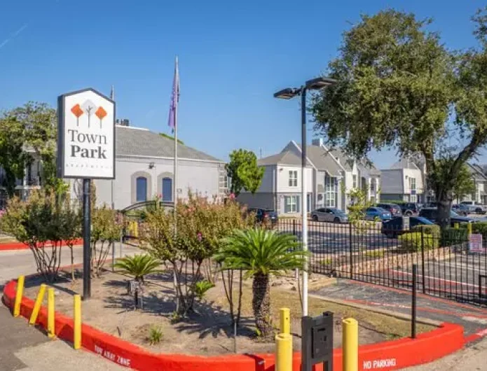 Town Park Apartments